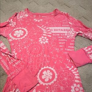 Pink lululemon fitted shirt